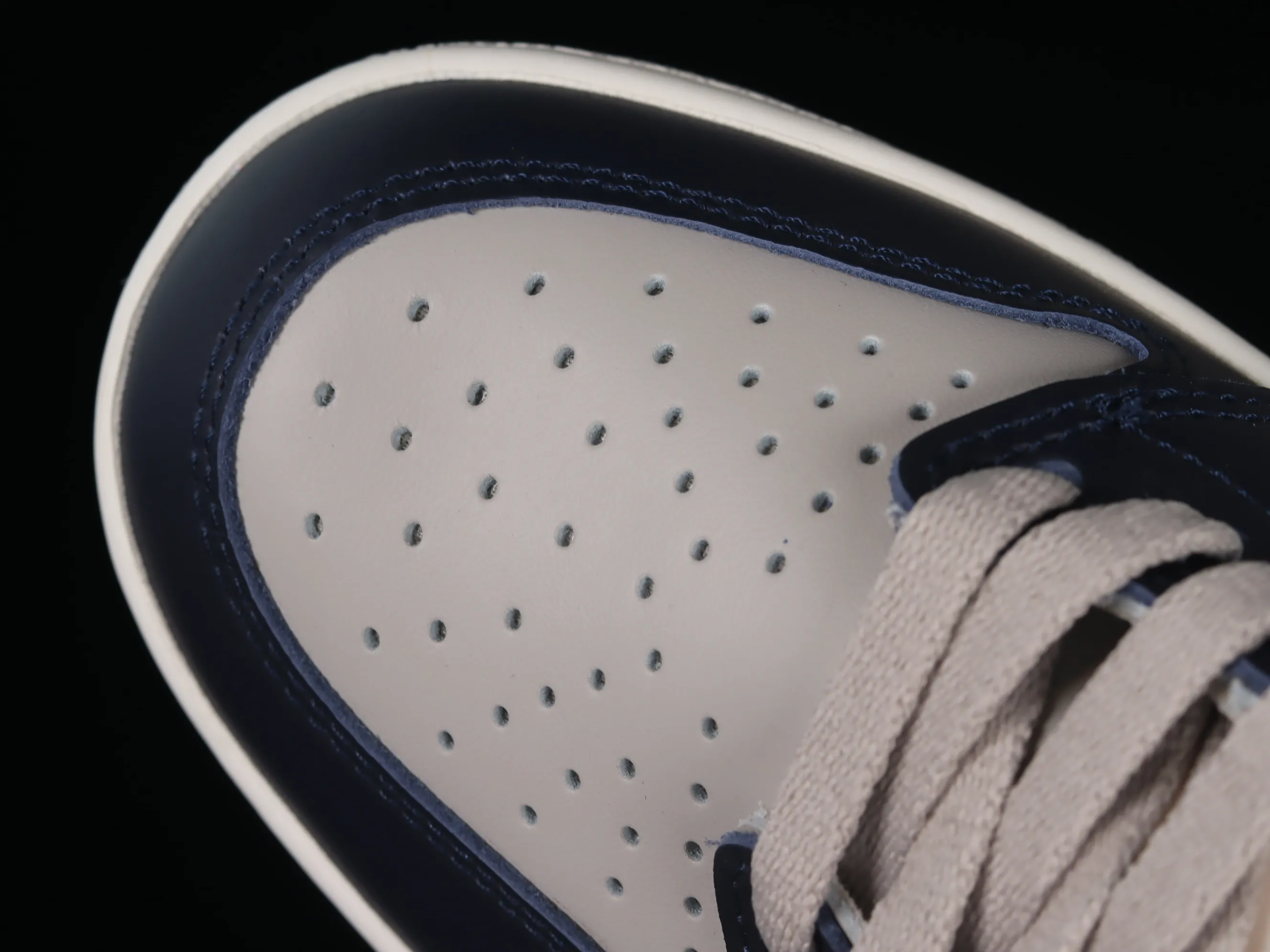 All categories Air Jordan Jordan series basketball shoes Air Jordan 1 High LJR version Air Jordan 1 High "Georgetown" AJ1 Joe 1 Georgetown high-top basketball shoes BQ4422-400